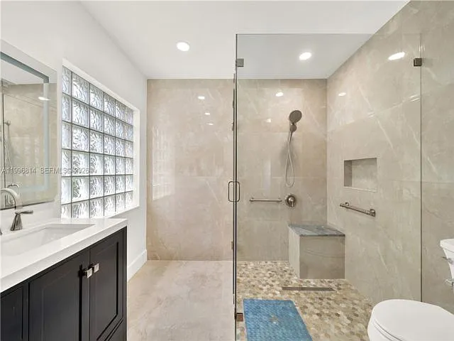 12046 SW 133rd Ter — Photo 12