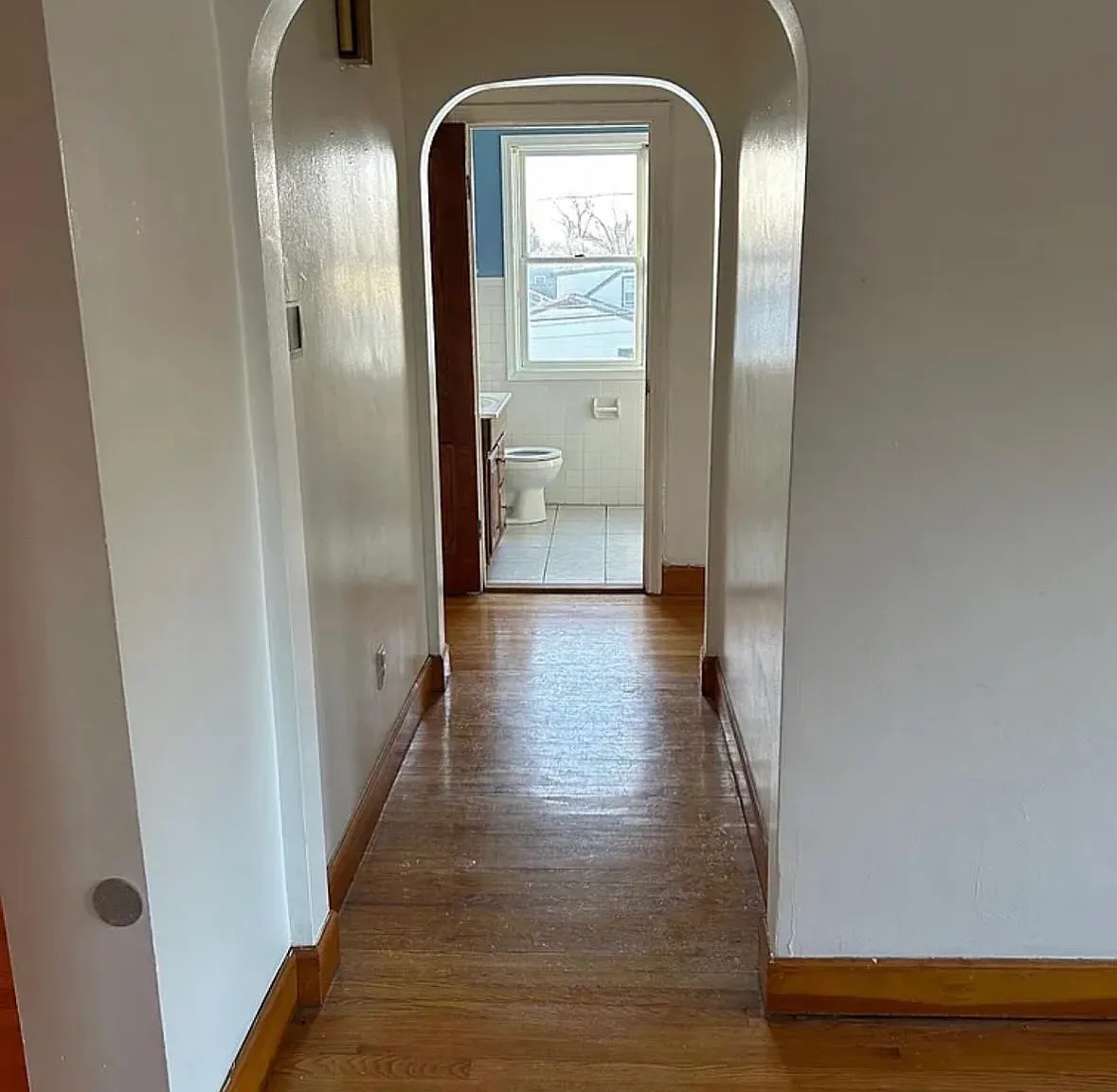 2 bed, 980 sqft, $1,300 — Photo 2