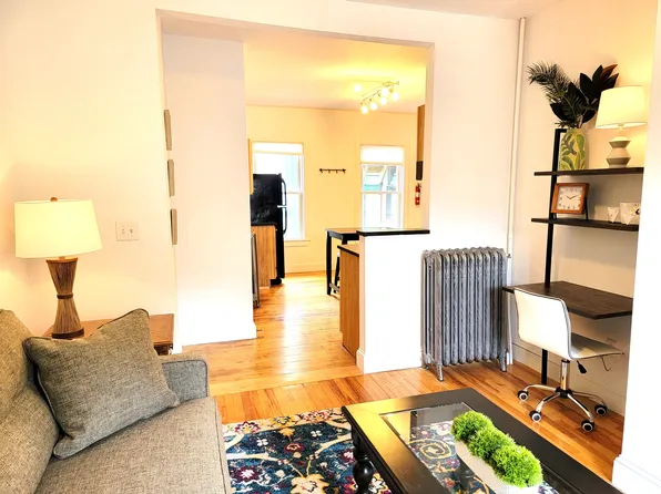 142 Grant St APT 4, Portland, ME 04101