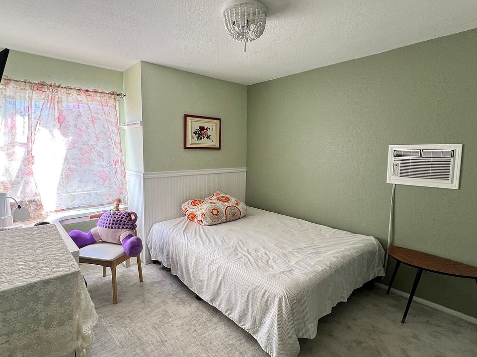 1st image of 3036 Windrose Ct #1