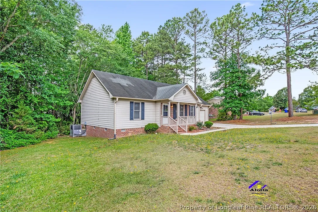 3 bed, 2.0 bath, 1053 sqft, $1,440 — Photo 2