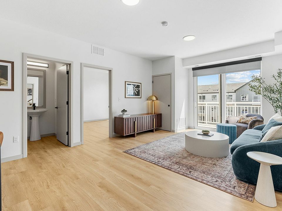 Model Living Room