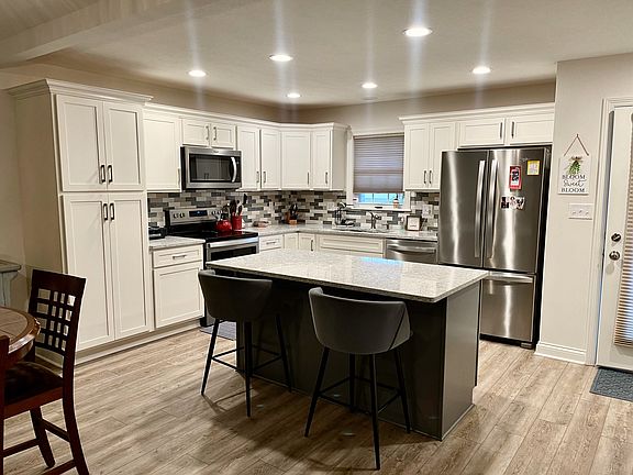 5th image of 2532 Viceroy Ln