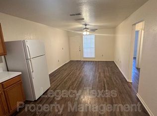 1110 Williams Ave APT A, Cleburne, TX 76033