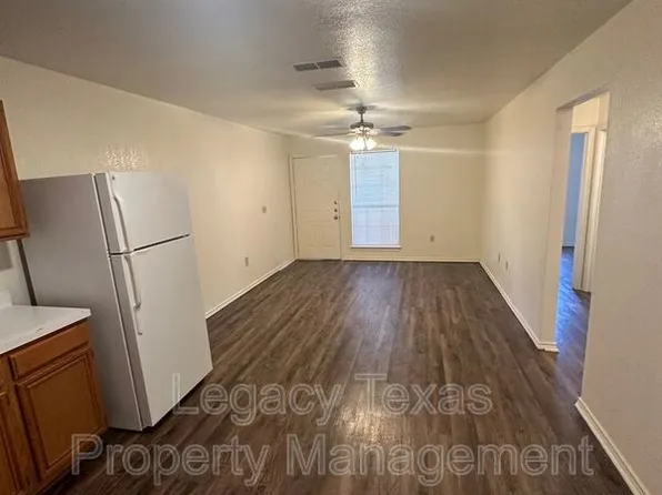 1110 Williams Ave, Cleburne, TX