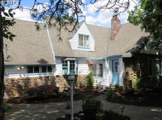 1605 SE Courtney Rd, Portland, OR 97222