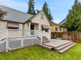 1007 NE 103rd St, Seattle, WA 98125