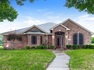 900 Diann Cir, Lancaster, TX 75146