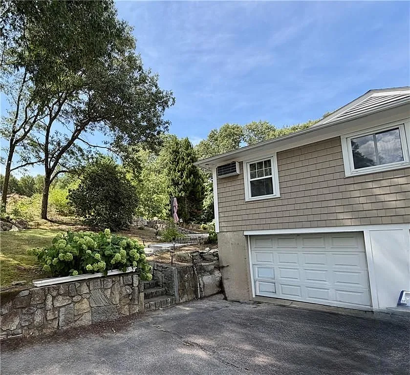 1 bed, 1.0 bath, 750 sqft, $2,300 — Photo 3