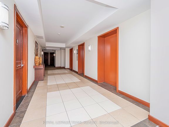 3rd image of 200 Rideau St #1704