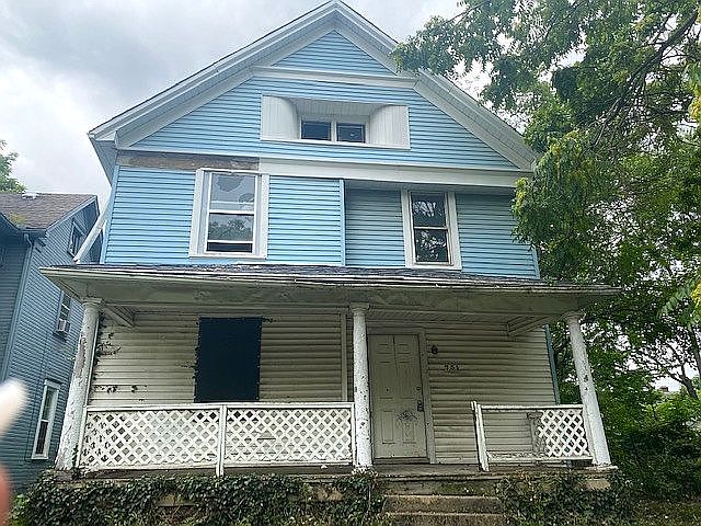 1st image of 751 Faulkner Ave