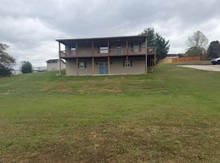 550 Spout Springs Rd, Irvine, KY 40336