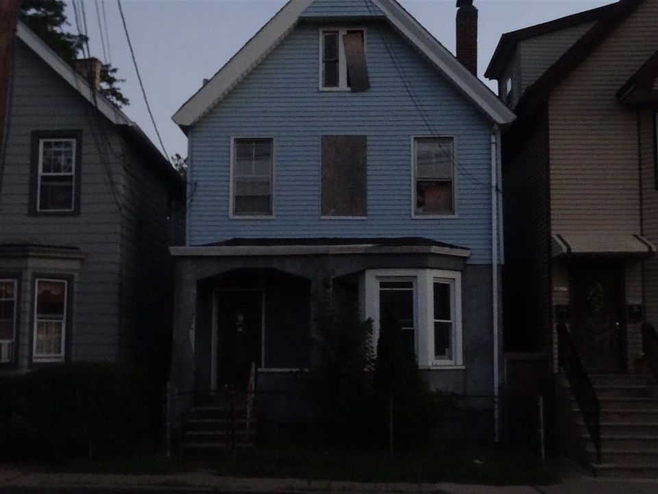 1st image of 205 Belleville Ave