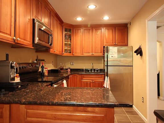 3rd image of 1741 N Troy St APT 427