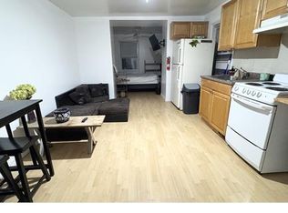 837 N 5th St #2R, Philadelphia, PA 19123