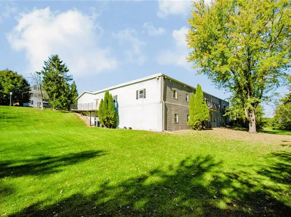 3300 Quarry St APT B2, Whitehall, PA 18052