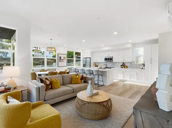 1001 32nd St #4, San Diego, CA 92102