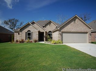 1855 Poteete Dr, Conway, AR 72034