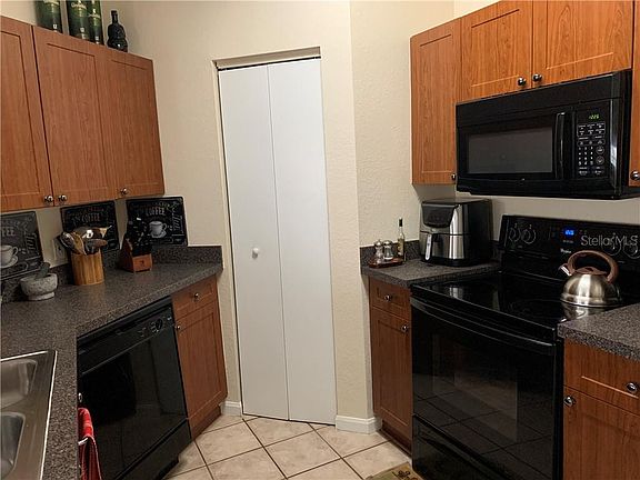 4th image of 2171 Portofino Pl Unit 2723