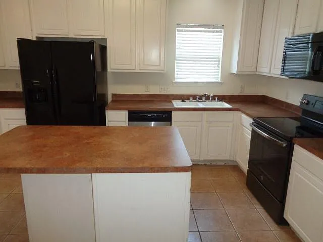 10223 Checkerberry Park Ln — Photo 11