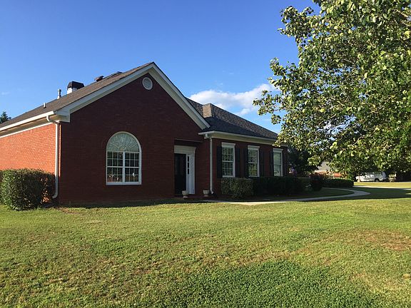 3rd image of 530 Harold Gower Ln