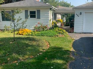 925 Arbor Ln, Glenview, IL 60025