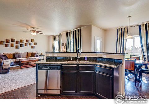 3rd image of 697 Vermilion Peak Dr