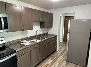 221 8th Ave SE #5, Mayville, ND 58257