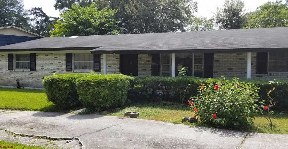 1st image of 2556 Burgoyne Dr