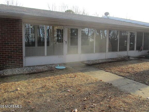 2nd image of 826D Balmoral Court #D