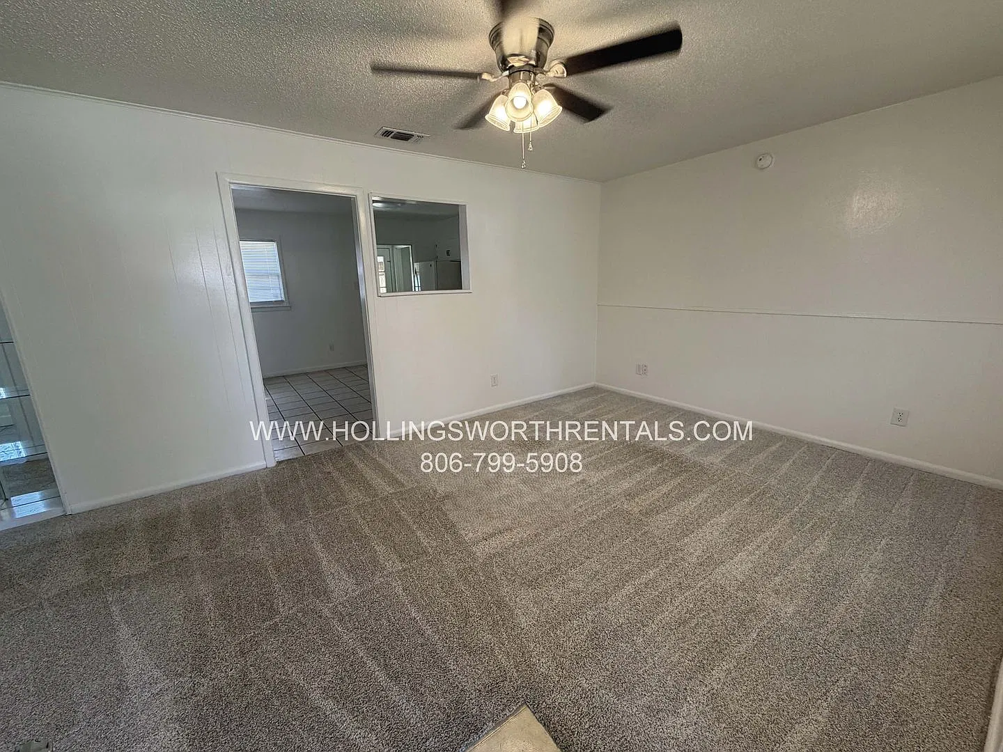 3 Bedroom, 1 bath House centrally located — Photo 3