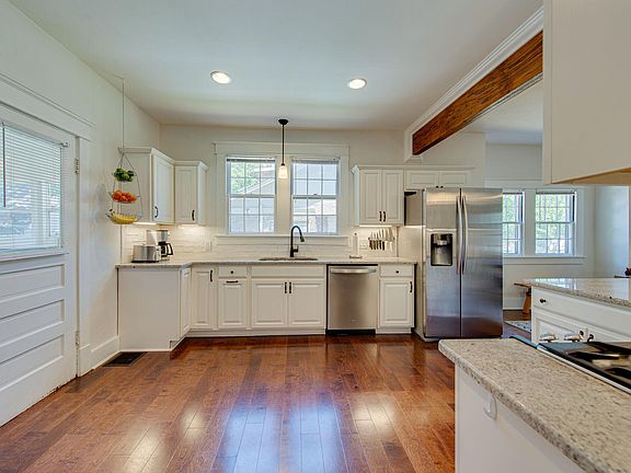 5th image of 2231 Blair Blvd