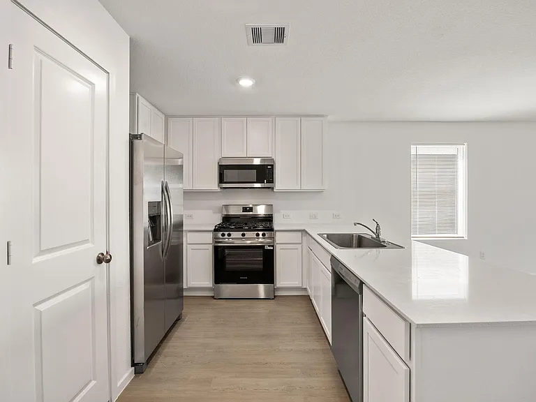 17331 Glacier Forest Ln — Photo 5