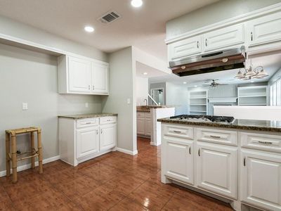 1007 Maranon Ln, Houston, TX, 77090