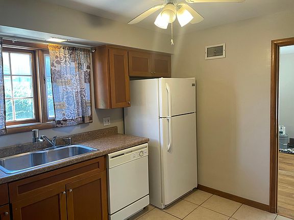 5th image of 3604 Crosby St