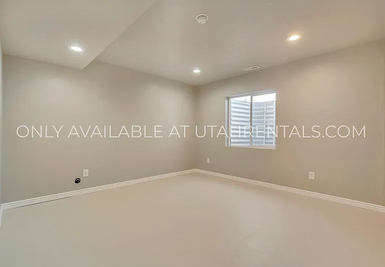 1419 W Stayner Dr — Photo 14