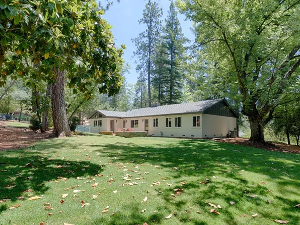 11384 Francis Dr, Grass Valley, CA 95949