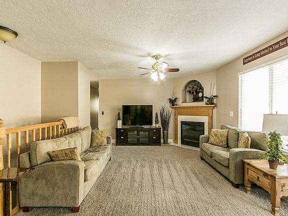 Family Room - Gas Fireplace