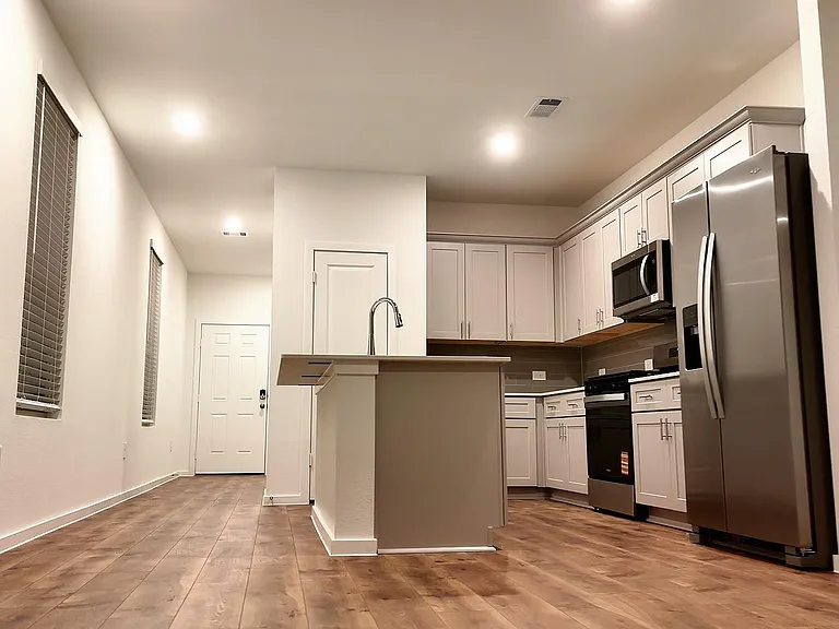 15932 Blass Valley Dr — Photo 22