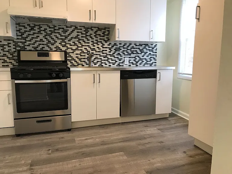 10 Exeter St #2 — Photo 6