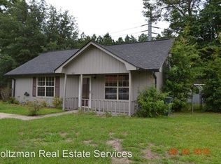 810 Lost Grove Ln, Hinesville, GA 31313