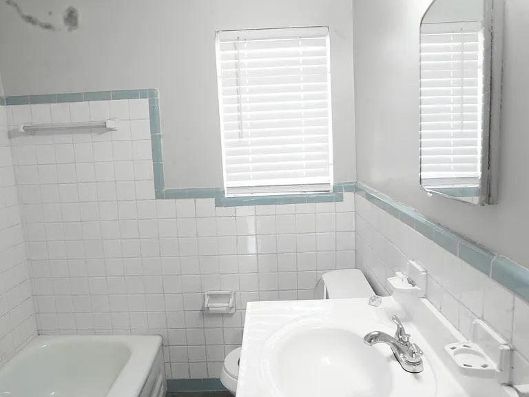 GUEST BATH