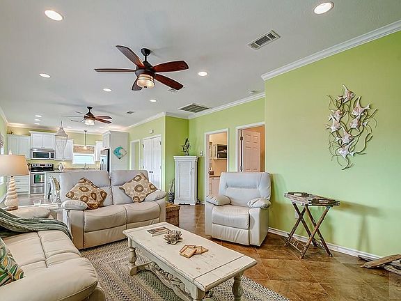 4th image of 951 S Cove Dr #26