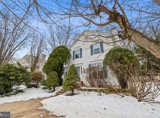 5986 Powells Landing Rd, Burke, VA 22015