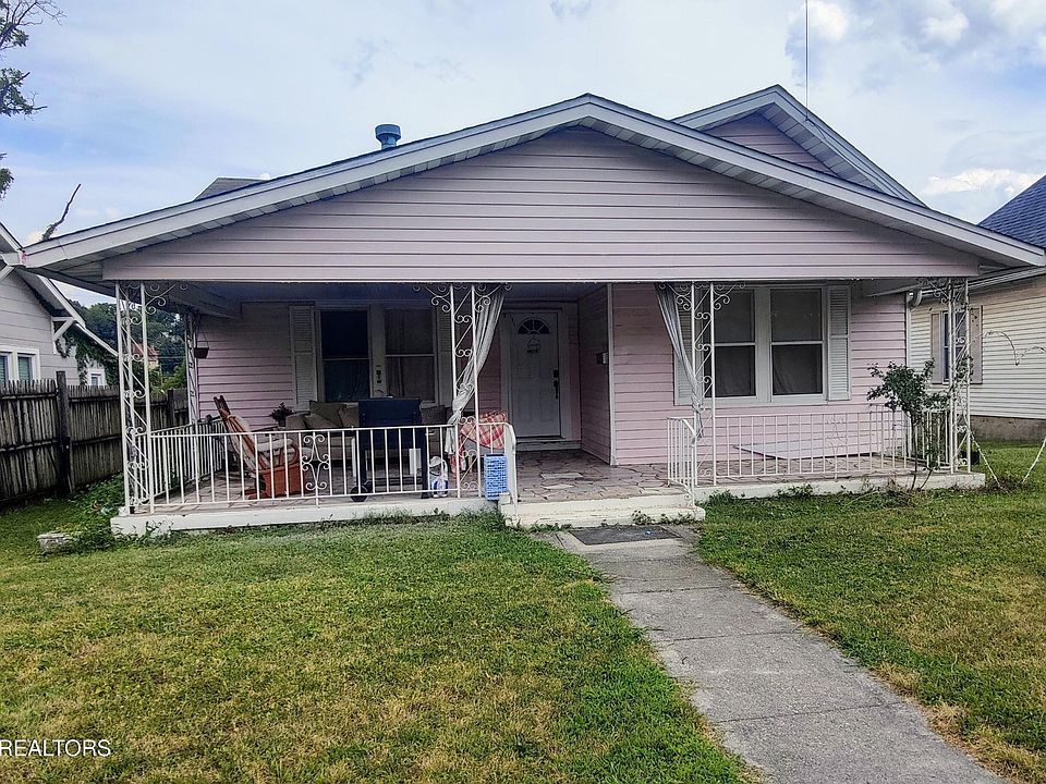 1st image of 118 E Caldwell Ave