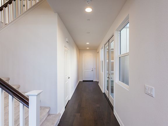 Flowing Hardwood Floors