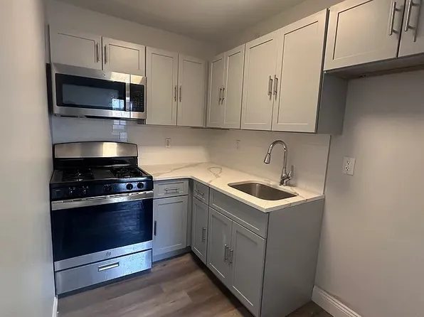 247 S Kinderkamack Rd #235, Hackensack, NJ 07601