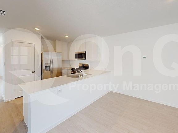 4th image of 3021 Campeiro Ave
