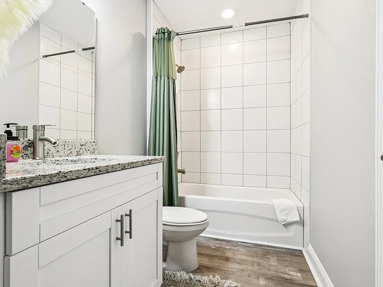1108 Fox Lake Dr — Photo 11