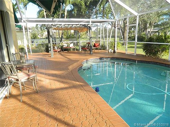 3rd image of 18700 NW 10th St